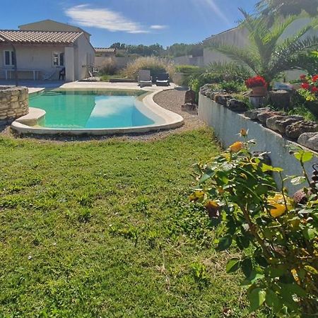 Coquet 2 Pieces Au Calme Avec Piscine Villa Fontvieille Exteriör bild