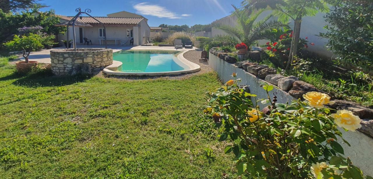 Coquet 2 Pieces Au Calme Avec Piscine Villa Fontvieille Exteriör bild